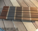Ronde hardhouten tuintafel van iroko met stalen onderstel