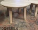 Ronde eiken salontafel set verjongt Ronde eiken salontafel set verjongt