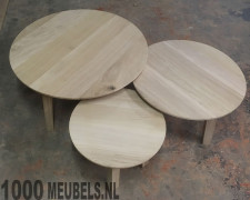 Ronde eiken salontafel set verjongt Ronde eiken salontafel set verjongt